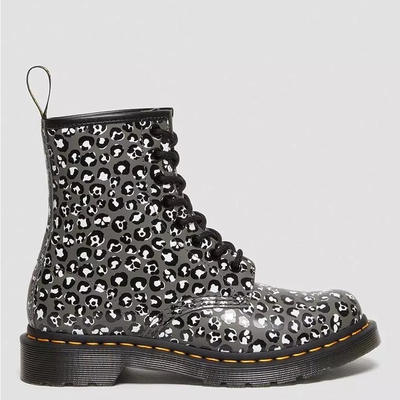Dr. Martens 1460 Smooth Leather Leopard Boot Women’s Size 7 NWOB - Picture 4 of 16